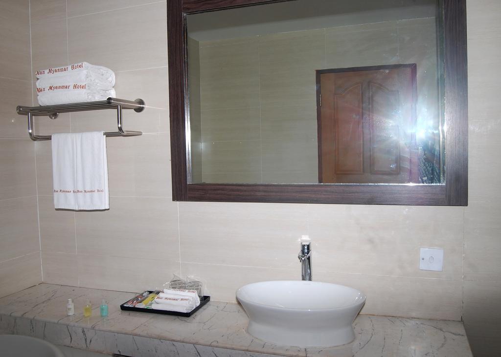 Man Myanmar Hotel Naypyidaw Exterior foto