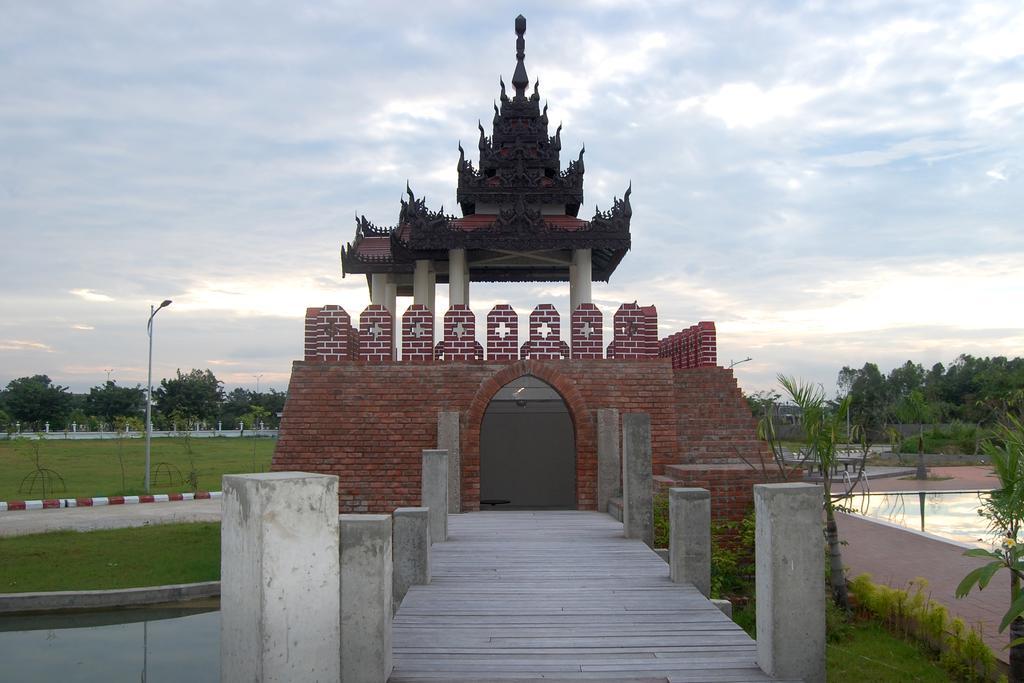 Man Myanmar Hotel Naypyidaw Exterior foto
