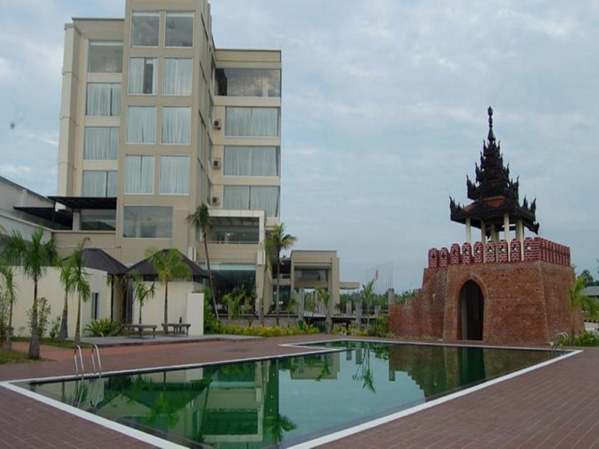 Man Myanmar Hotel Naypyidaw Exterior foto